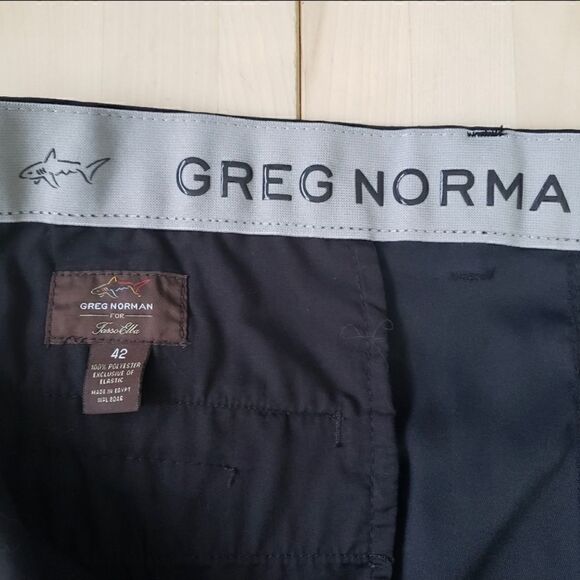 Greg Norman Men Black Solid Golf Shorts 42 Flat Front pockets - Picture 10 of 11